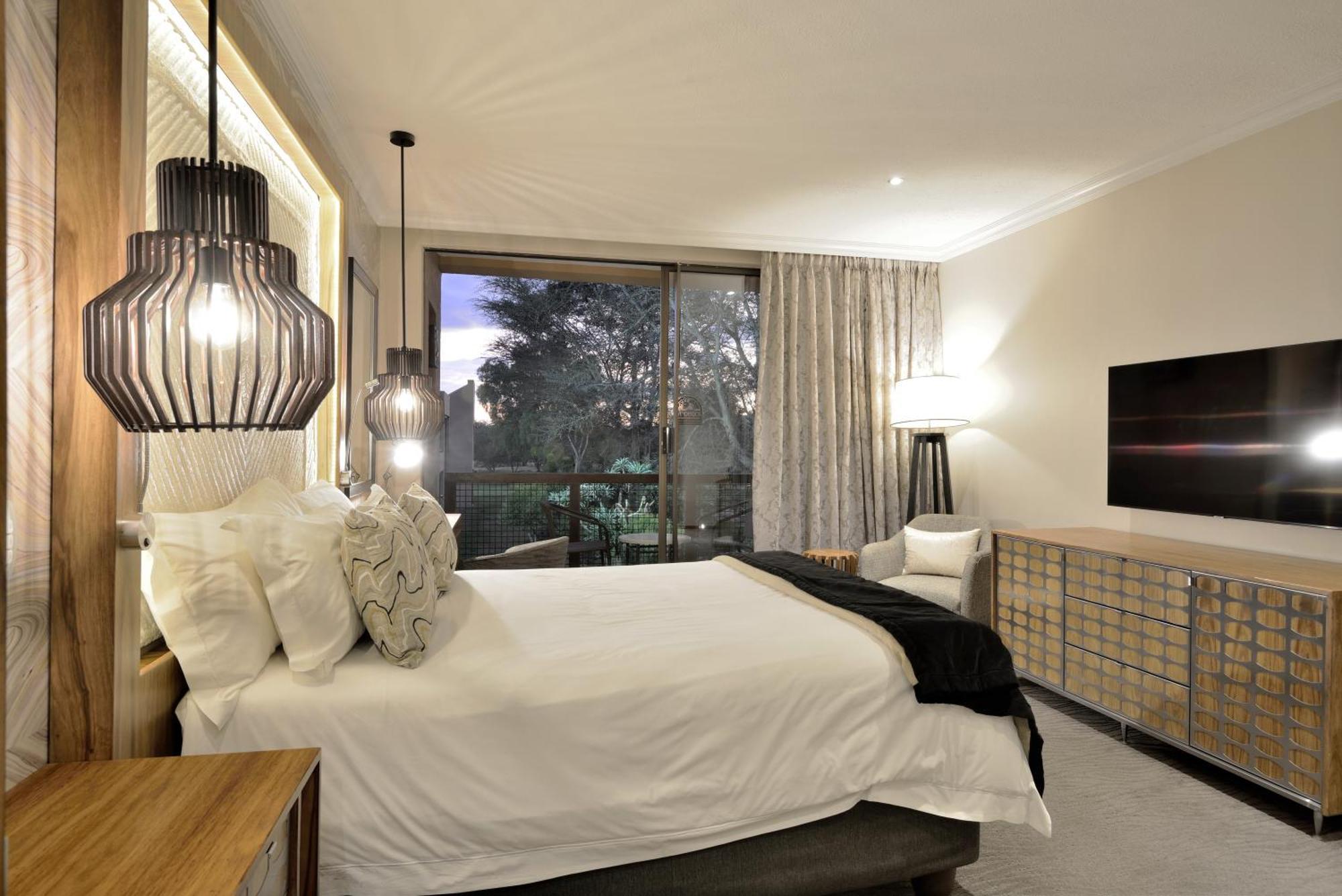 Windhoek Country Club Resort Exterior foto
