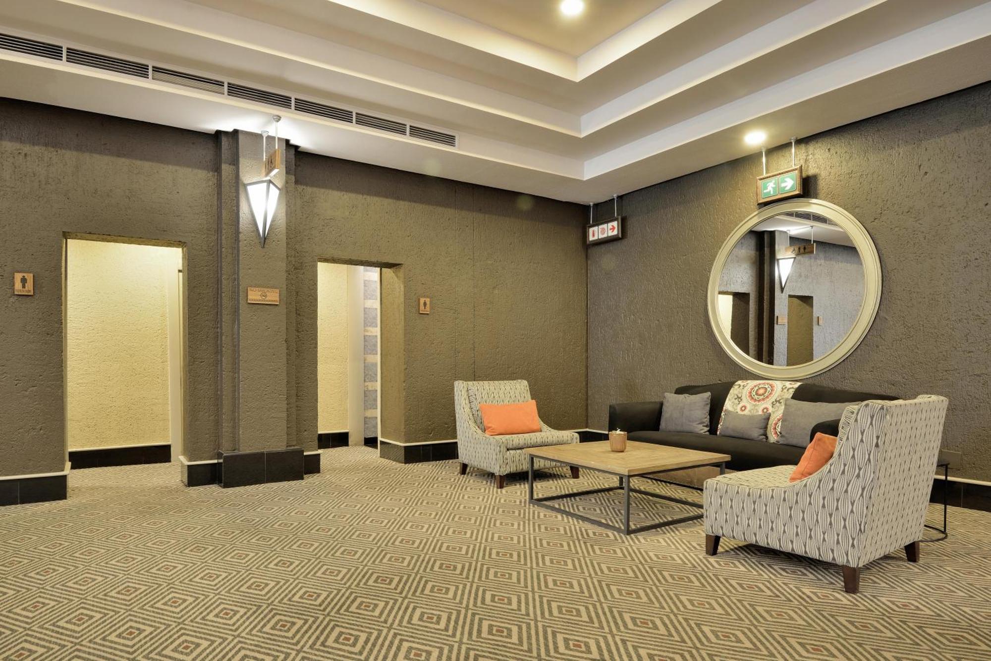 Windhoek Country Club Resort Exterior foto